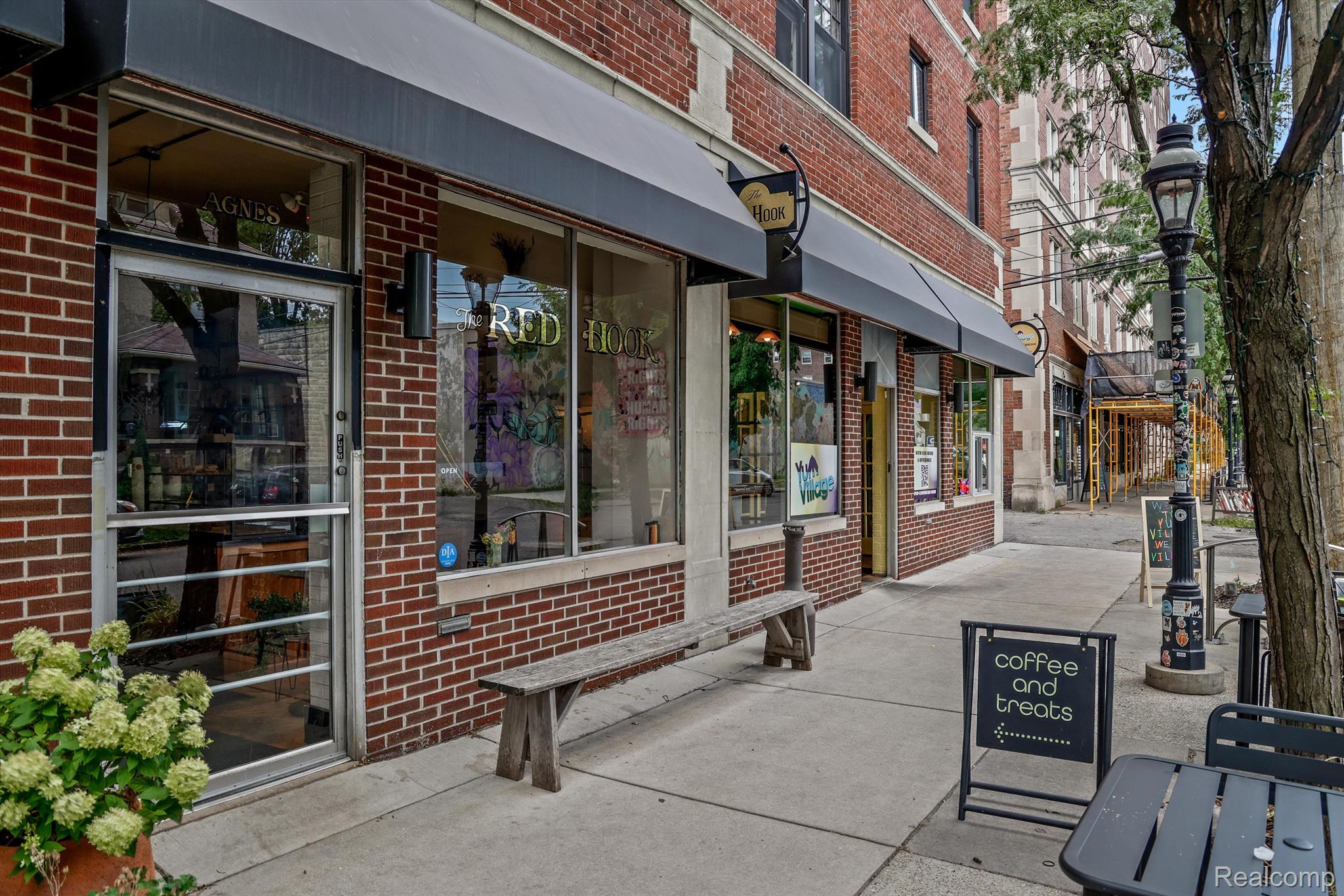 Detroit City, Michigan 48214, United States, 3 Bedrooms Bedrooms, ,1 BathroomBathrooms,Residential,Active,143884