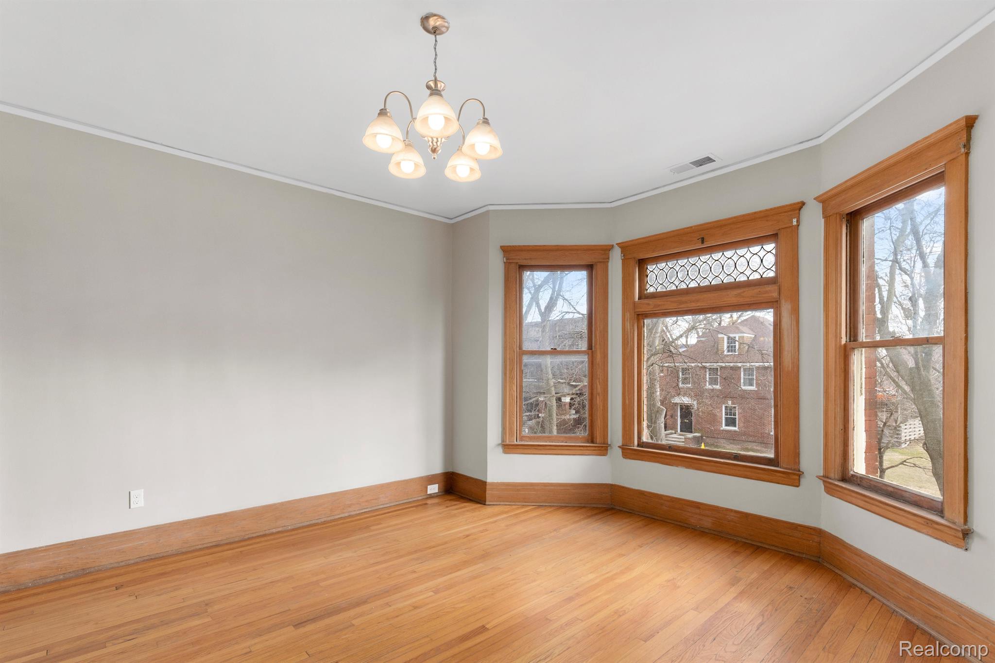 Detroit City, Michigan 48214, United States, 3 Bedrooms Bedrooms, ,1 BathroomBathrooms,Residential,Active,143884