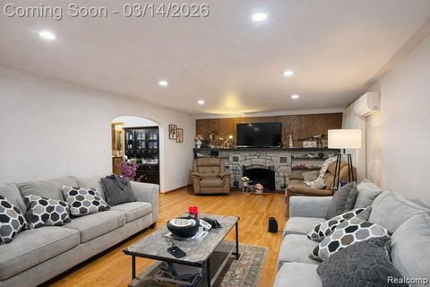 Tiny photo for 5441 Arden Avenue, Warren City, MI 48092 (MLS # 20261016149)