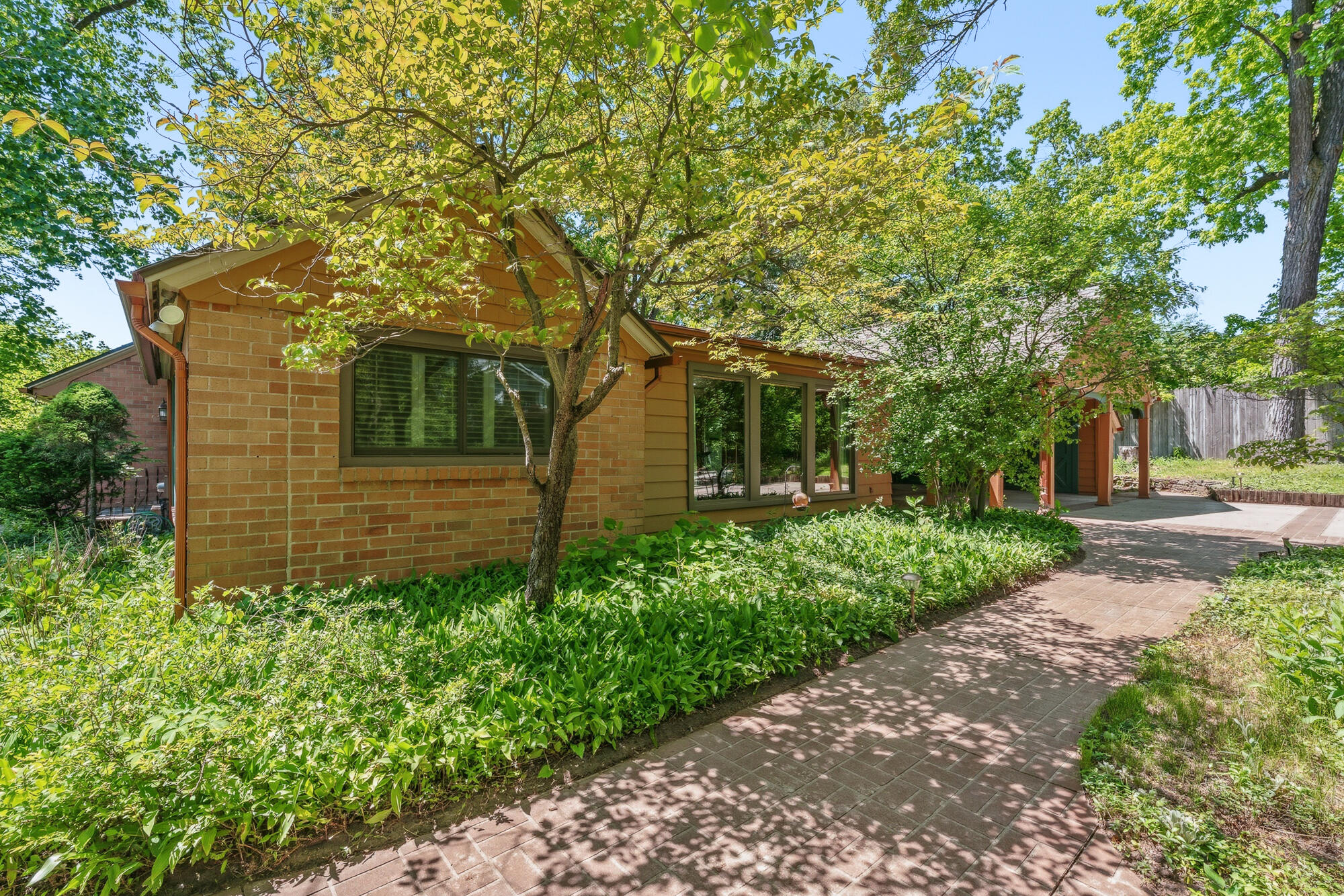2015 Grand Avenue