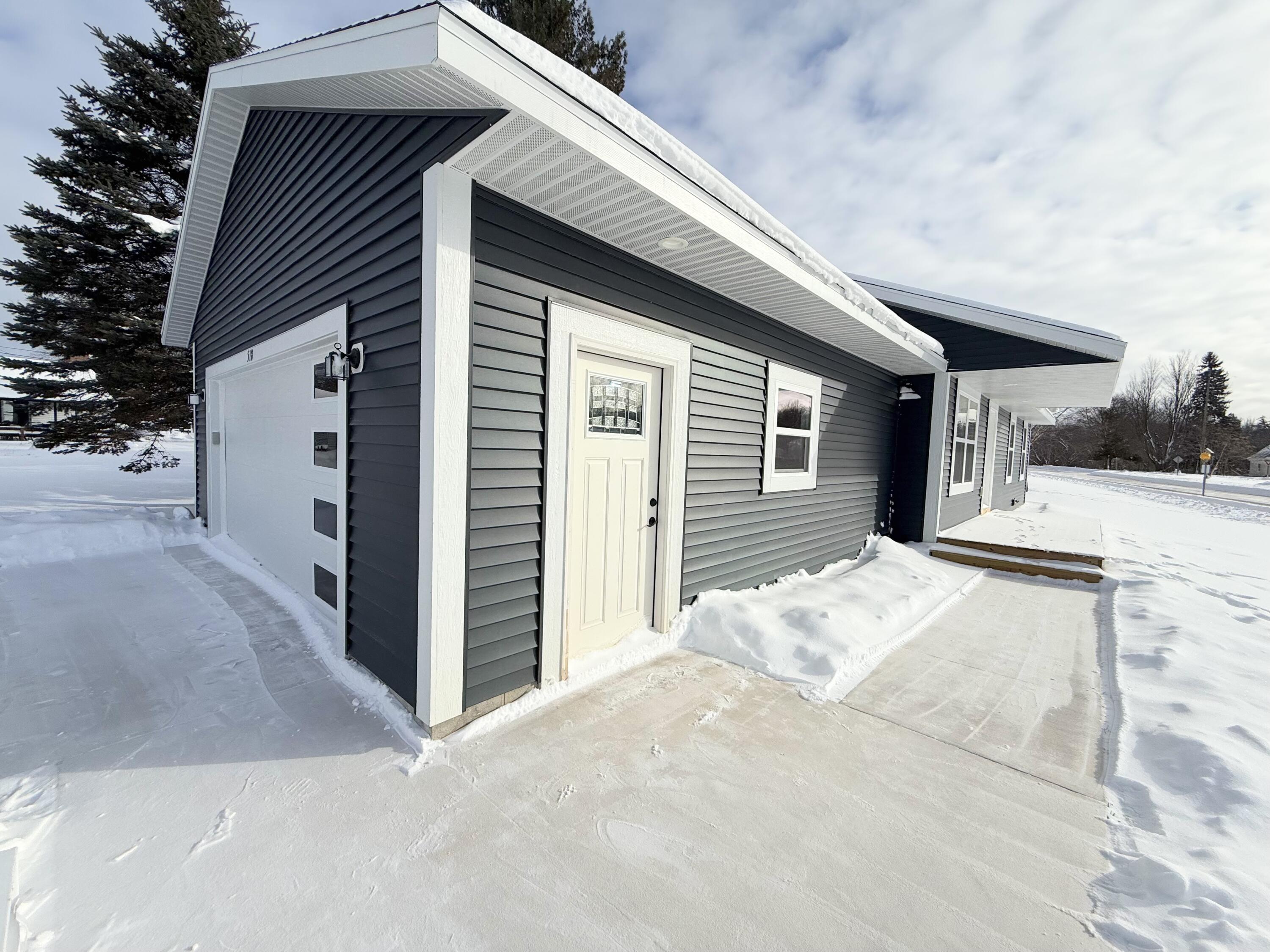 518 S Sullivan Avenue