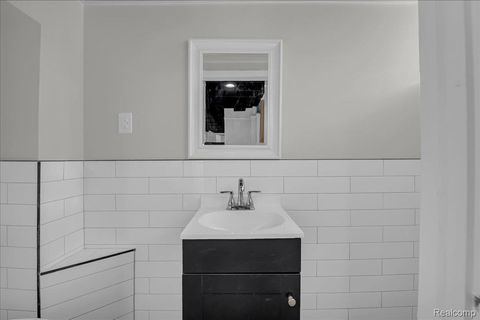 Tiny photo for 16891 Sorrento Street, Detroit City, MI 48235 (MLS # 20251061012)