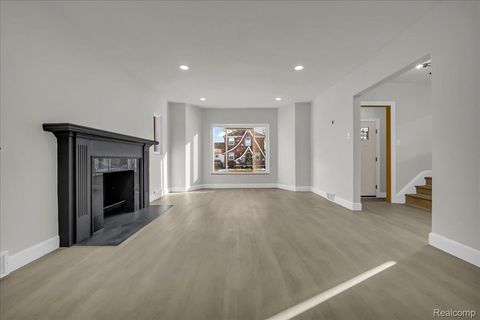 Tiny photo for 16891 Sorrento Street, Detroit City, MI 48235 (MLS # 20251061012)