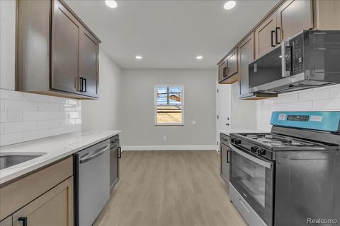 Tiny photo for 16891 Sorrento Street, Detroit City, MI 48235 (MLS # 20251061012)