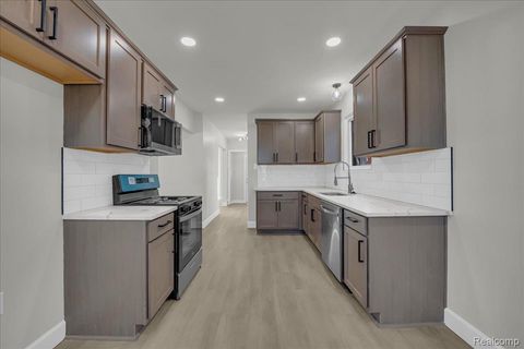 Tiny photo for 16891 Sorrento Street, Detroit City, MI 48235 (MLS # 20251061012)