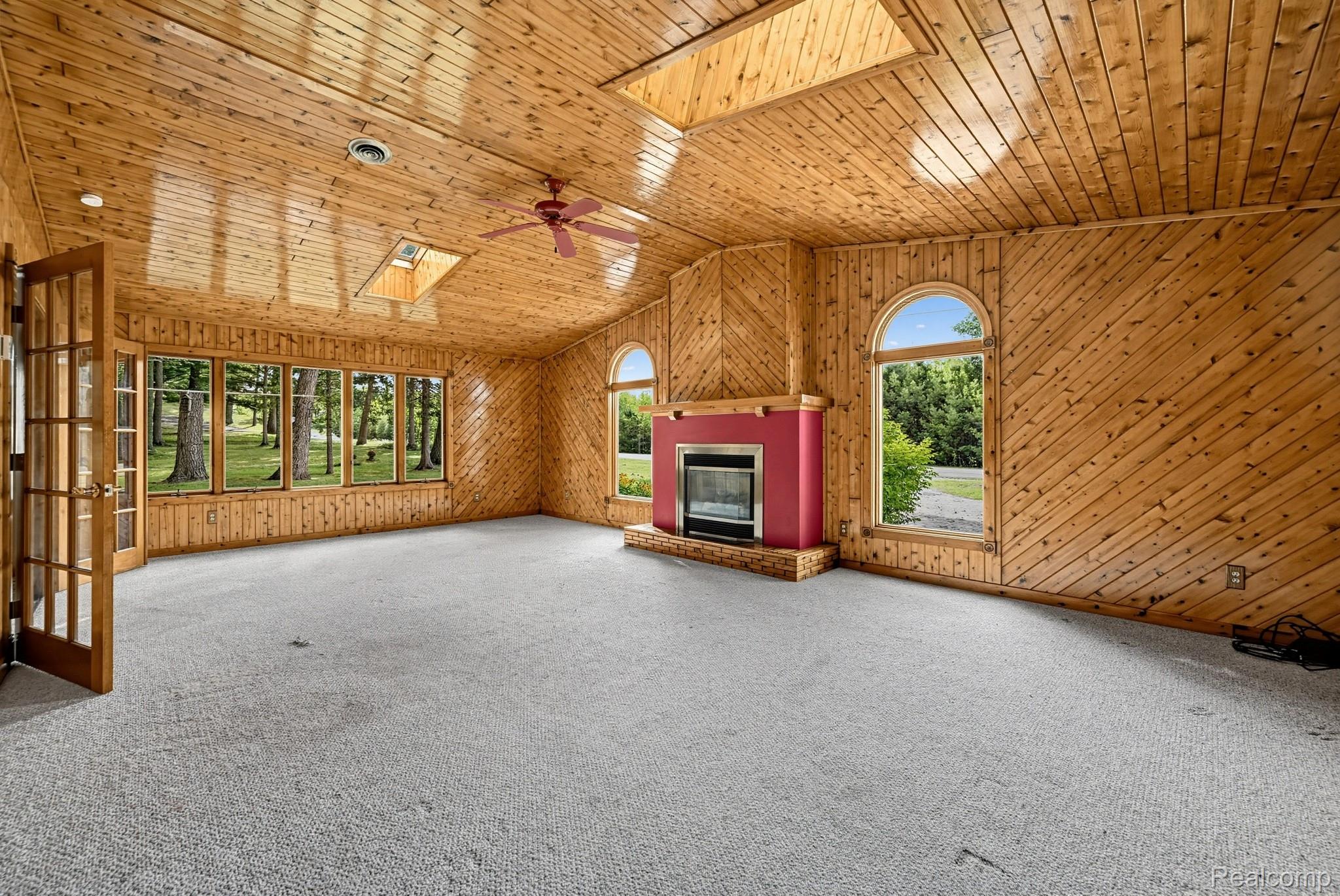 2242 W Lily Lake Road
