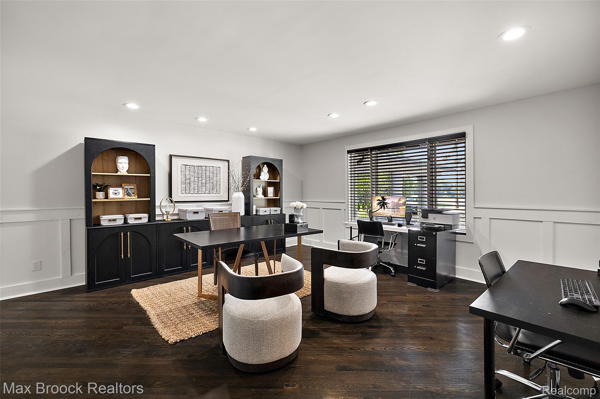 2440 Lake Angelus Lane