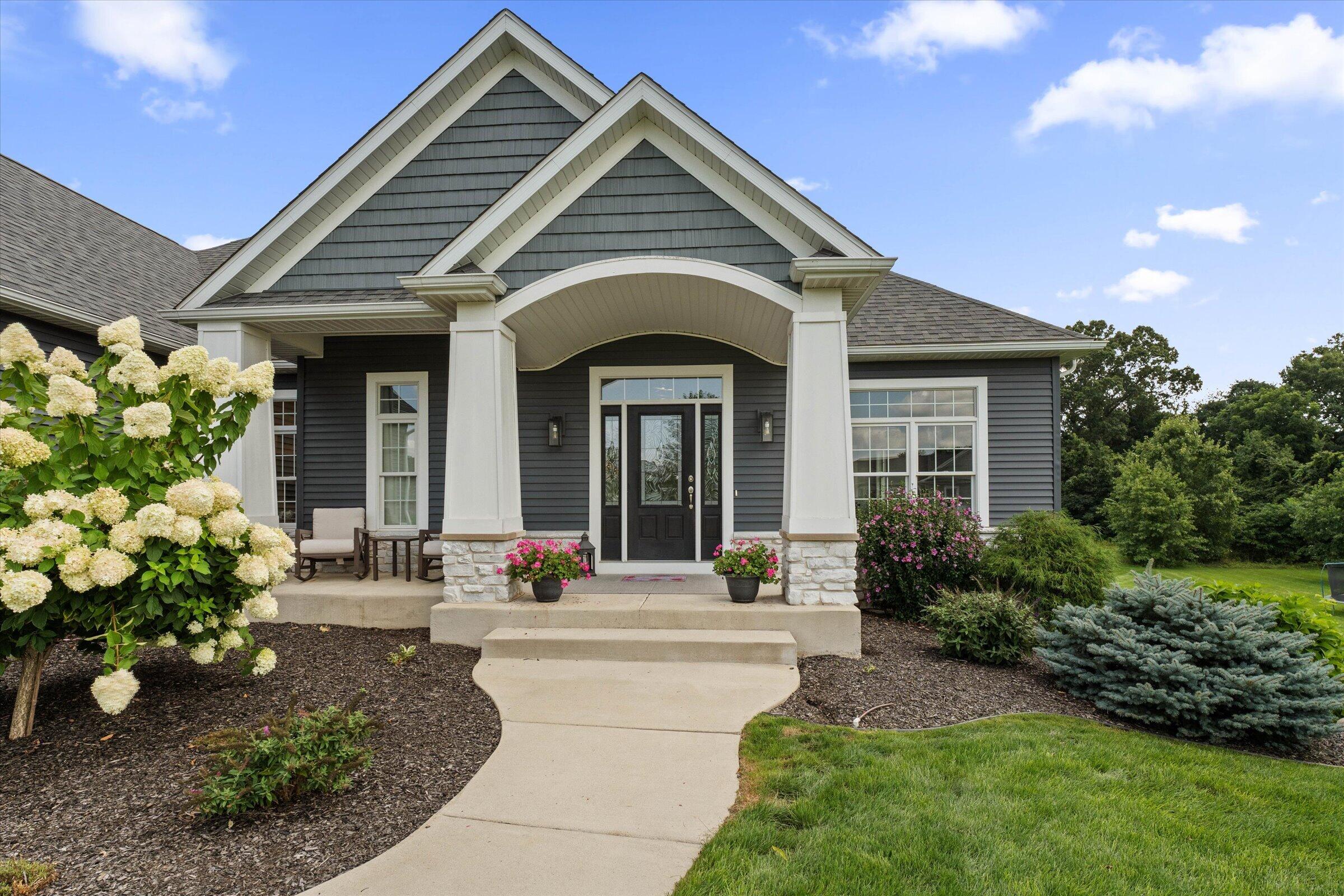 71403 Kestrel Drive