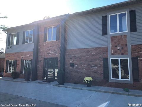 1362 Huron Street Waterford Charter Township MI 48328