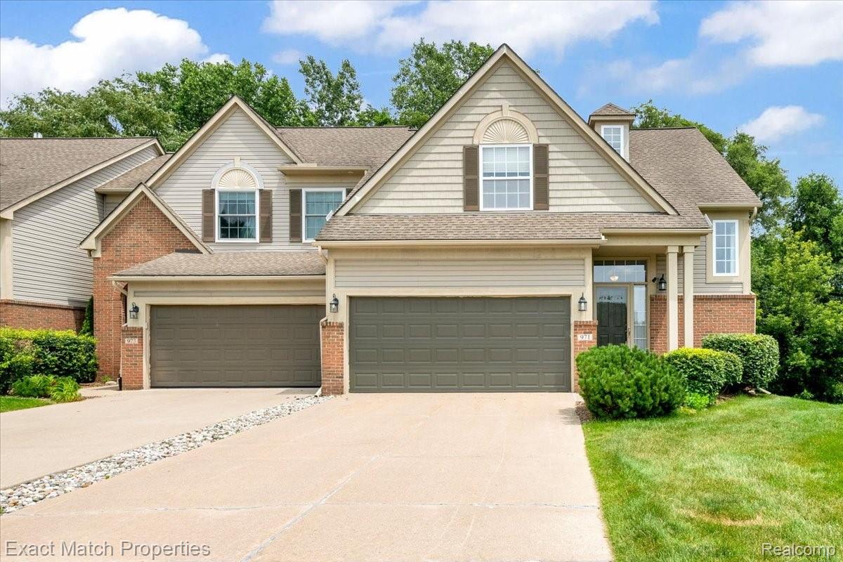 971 Sloane Court 4