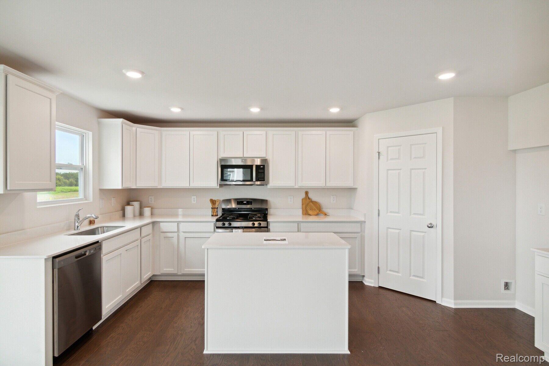 14452 Old Oak Trail