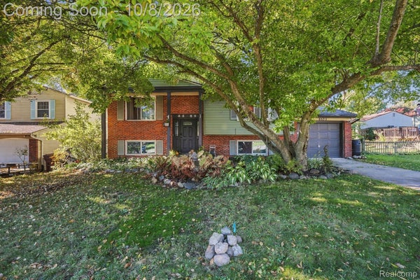 8522 BUCKINGHAM DR, YPSILANTI, MI 48198 - Image 34593451df80c22c1ffd384292bfeb4e/977364513