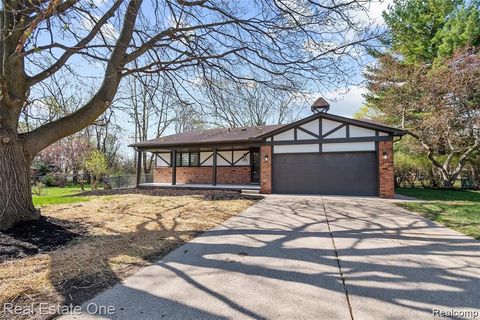 Photo of 19187 Sunset Street, Livonia City, MI 48152 (MLS # 20261015429)