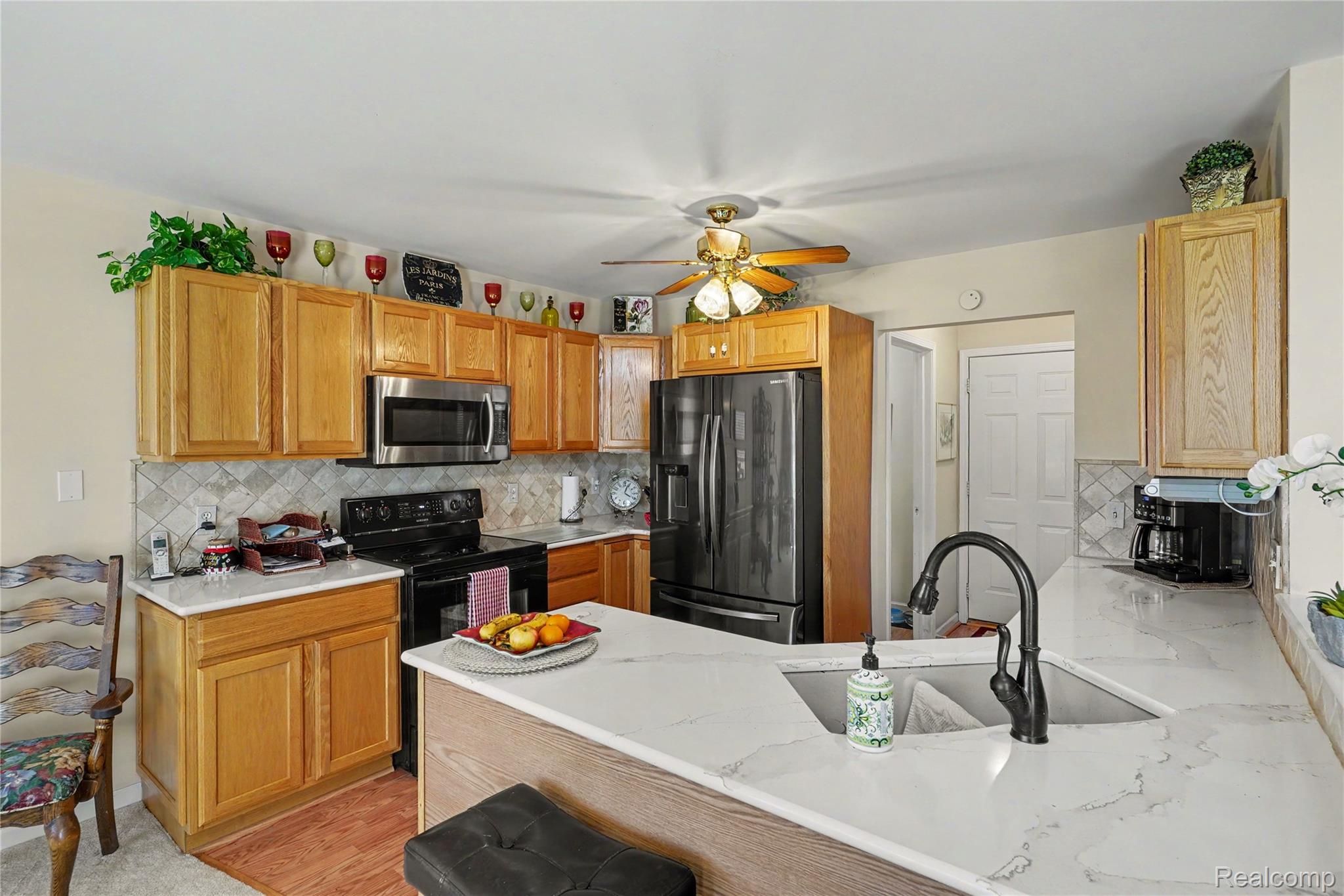 5478 Red Oak Court