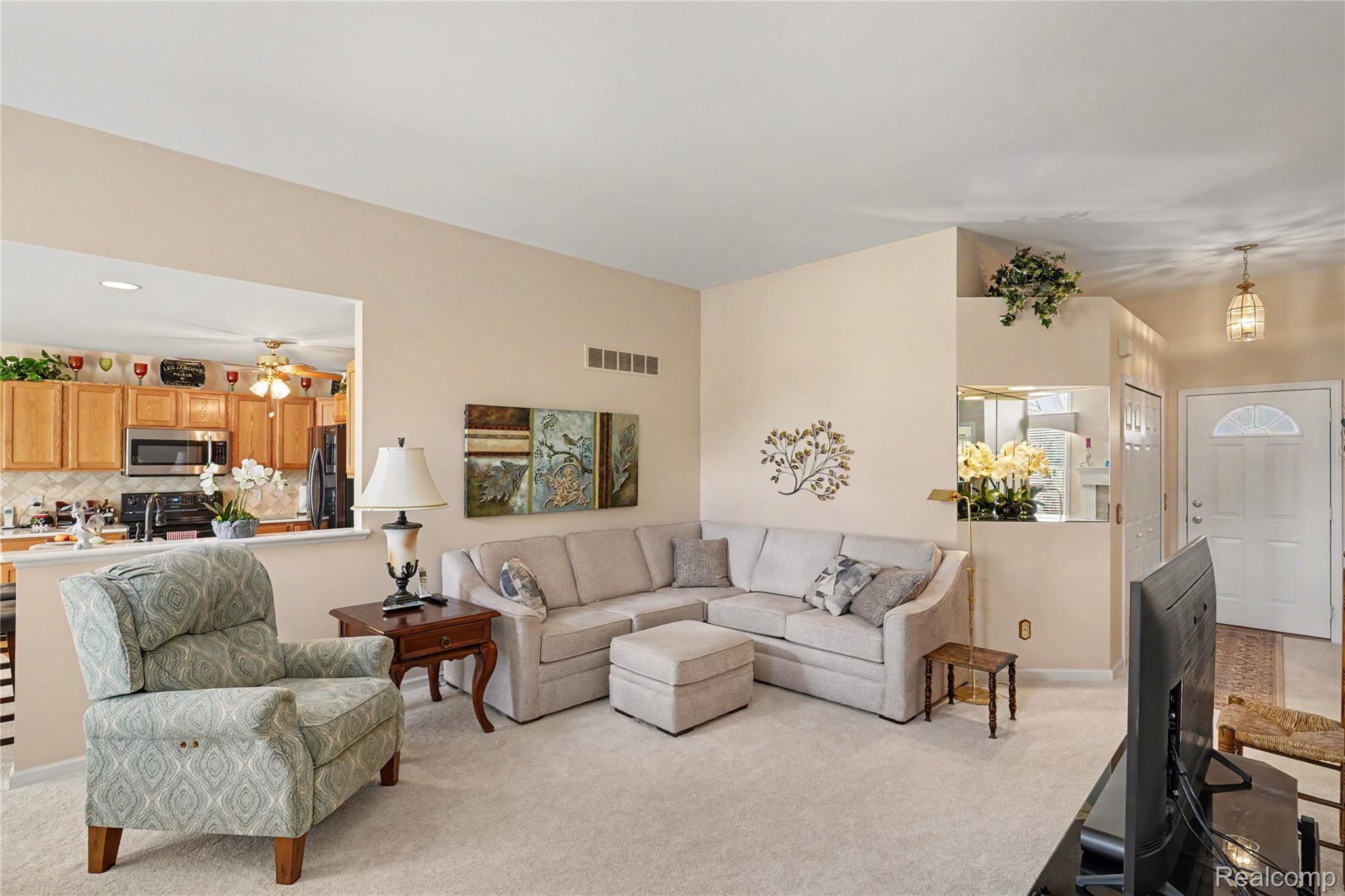 5478 Red Oak Court