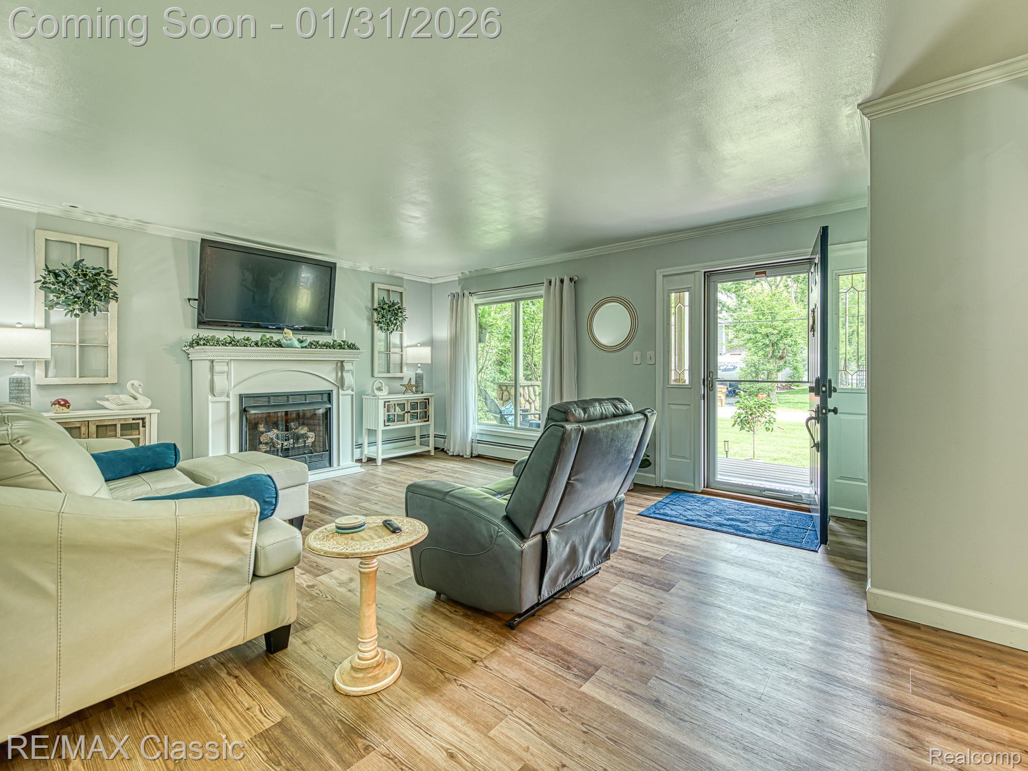 14049 Edgewater Drive