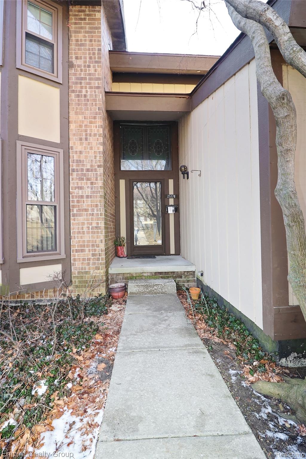 25178 Maplebrooke Drive