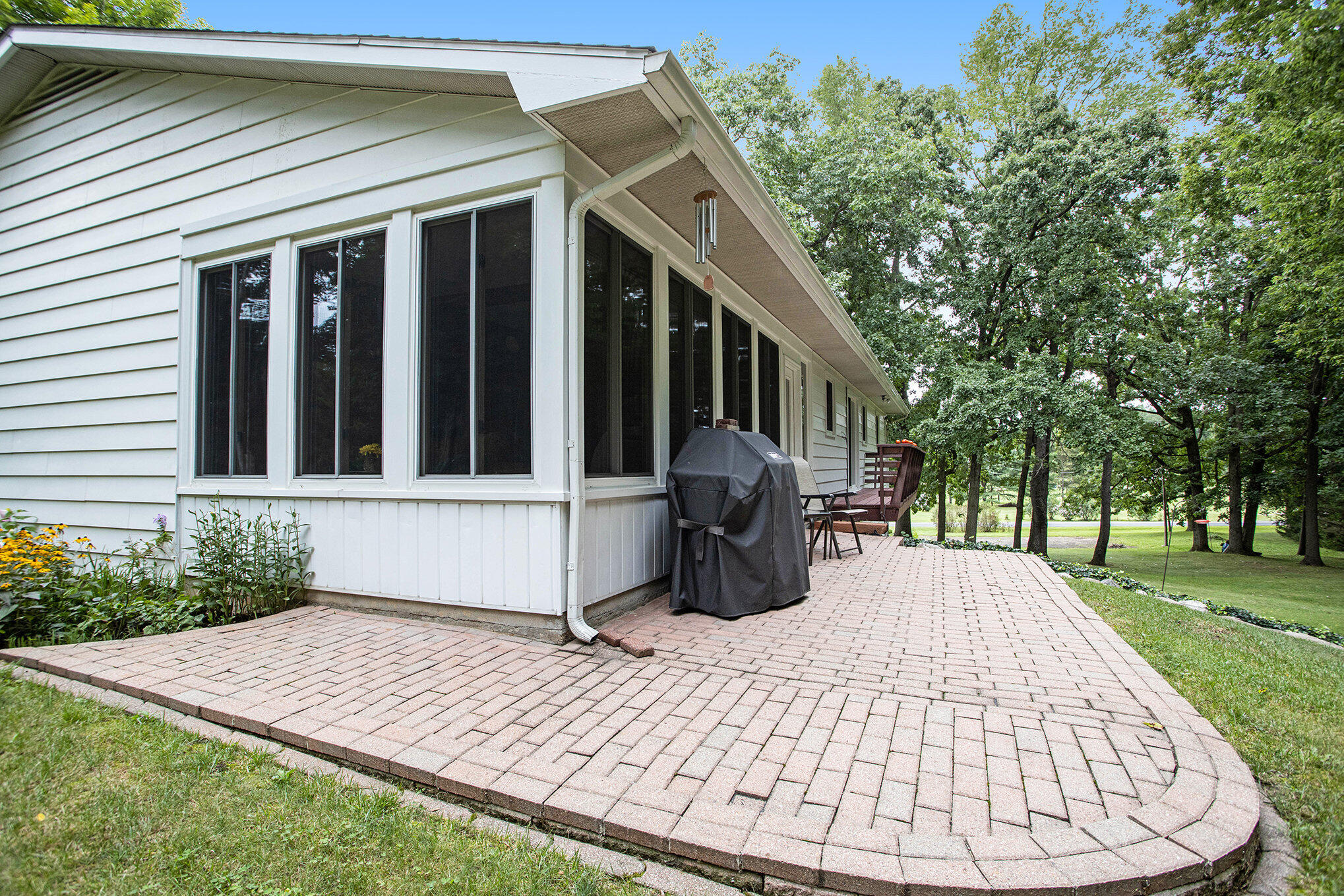 Comstock Charter Township, Michigan 49053, United States, 3 Bedrooms Bedrooms, ,2 BathroomsBathrooms,Residential,Pending,195447