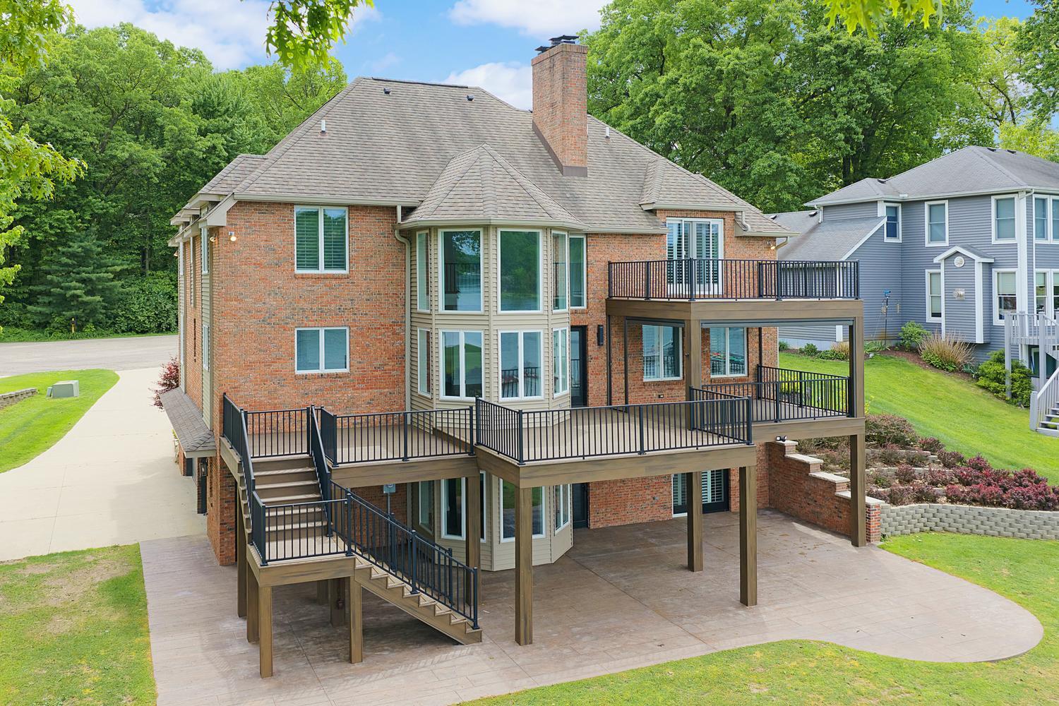 10436 Kings Point Drive