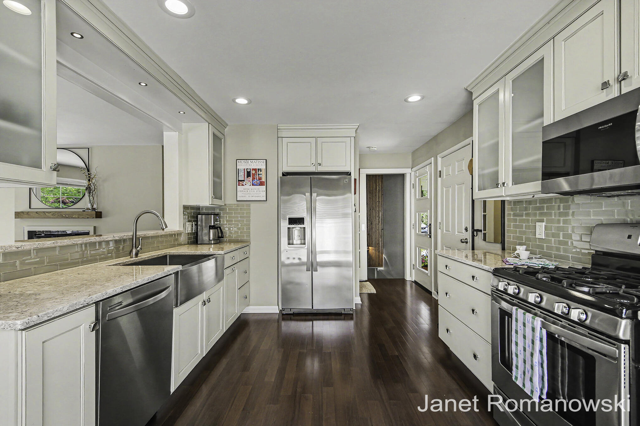 324 Pioneer Club Road SE