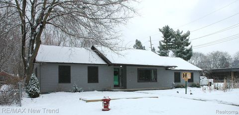 21304 Colwell Street Farmington Hills City MI 48336