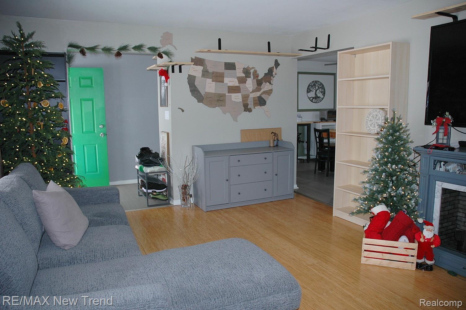 21304 Colwell Street