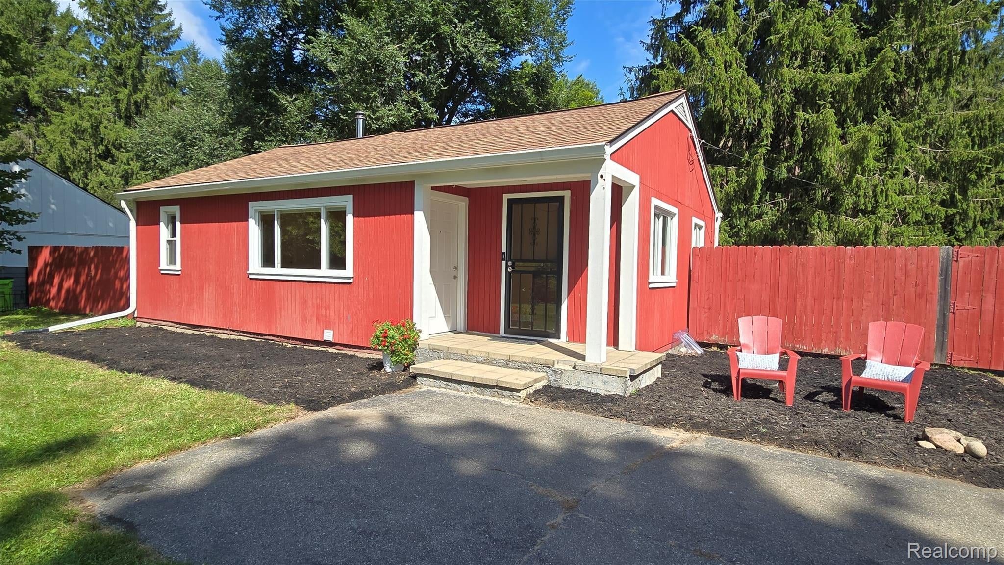6464 Huron River Drive