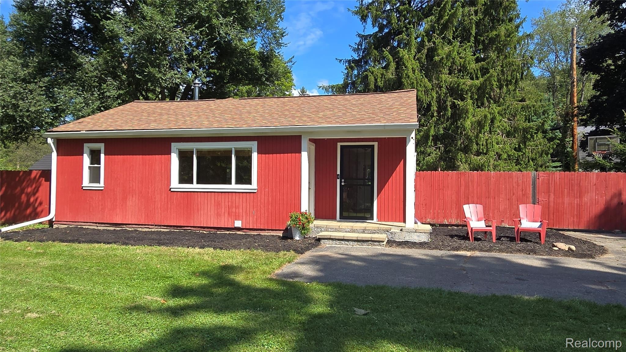 6464 Huron River Drive