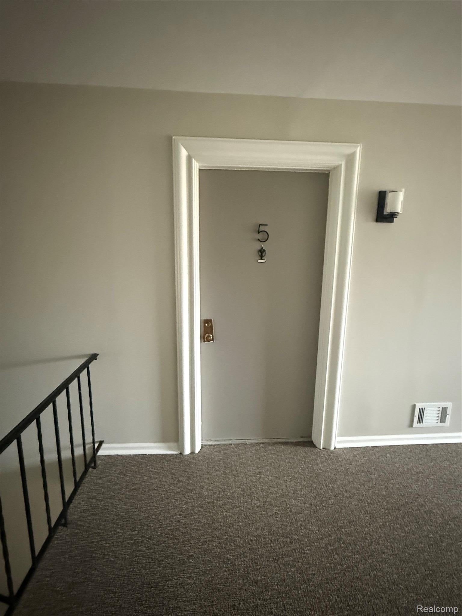 150 E Long Lake Road