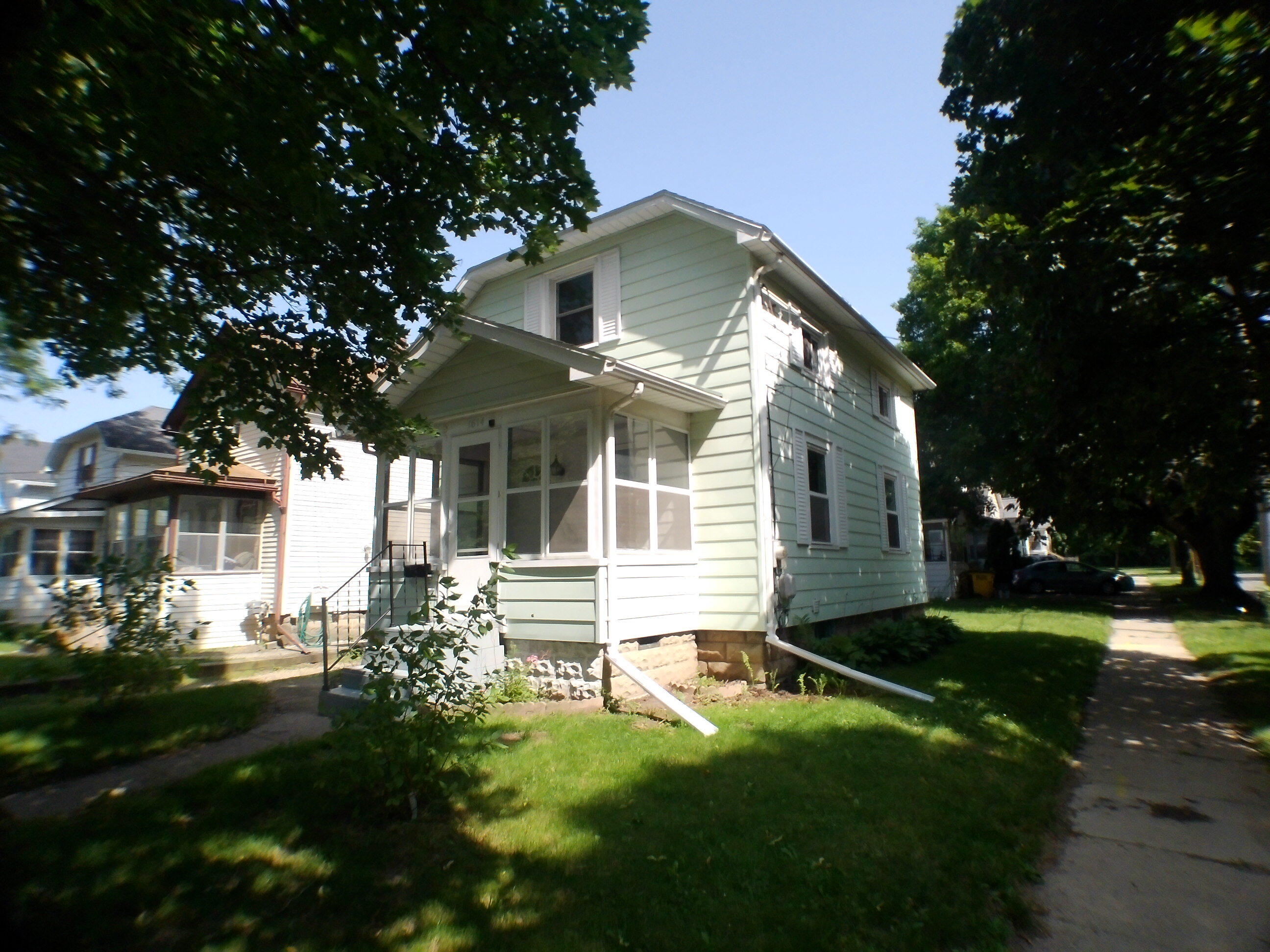 1614 Floral Avenue