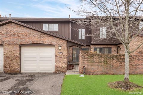 Tiny photo for 26122 Summerdale Drive, Southfield City, MI 48033 (MLS # 20251053781)