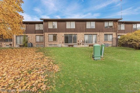 Tiny photo for 26122 Summerdale Drive, Southfield City, MI 48033 (MLS # 20251053781)