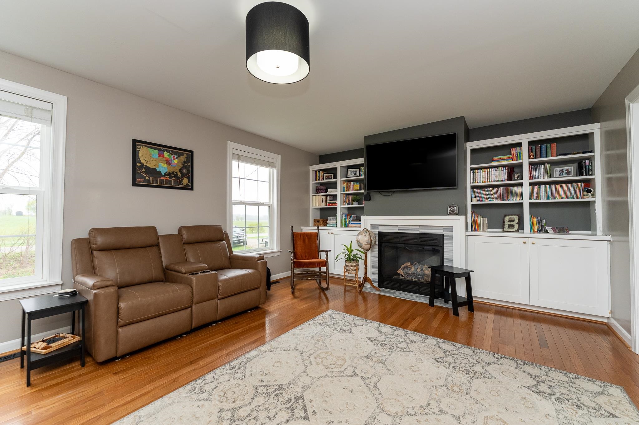 4524 E Millbrook