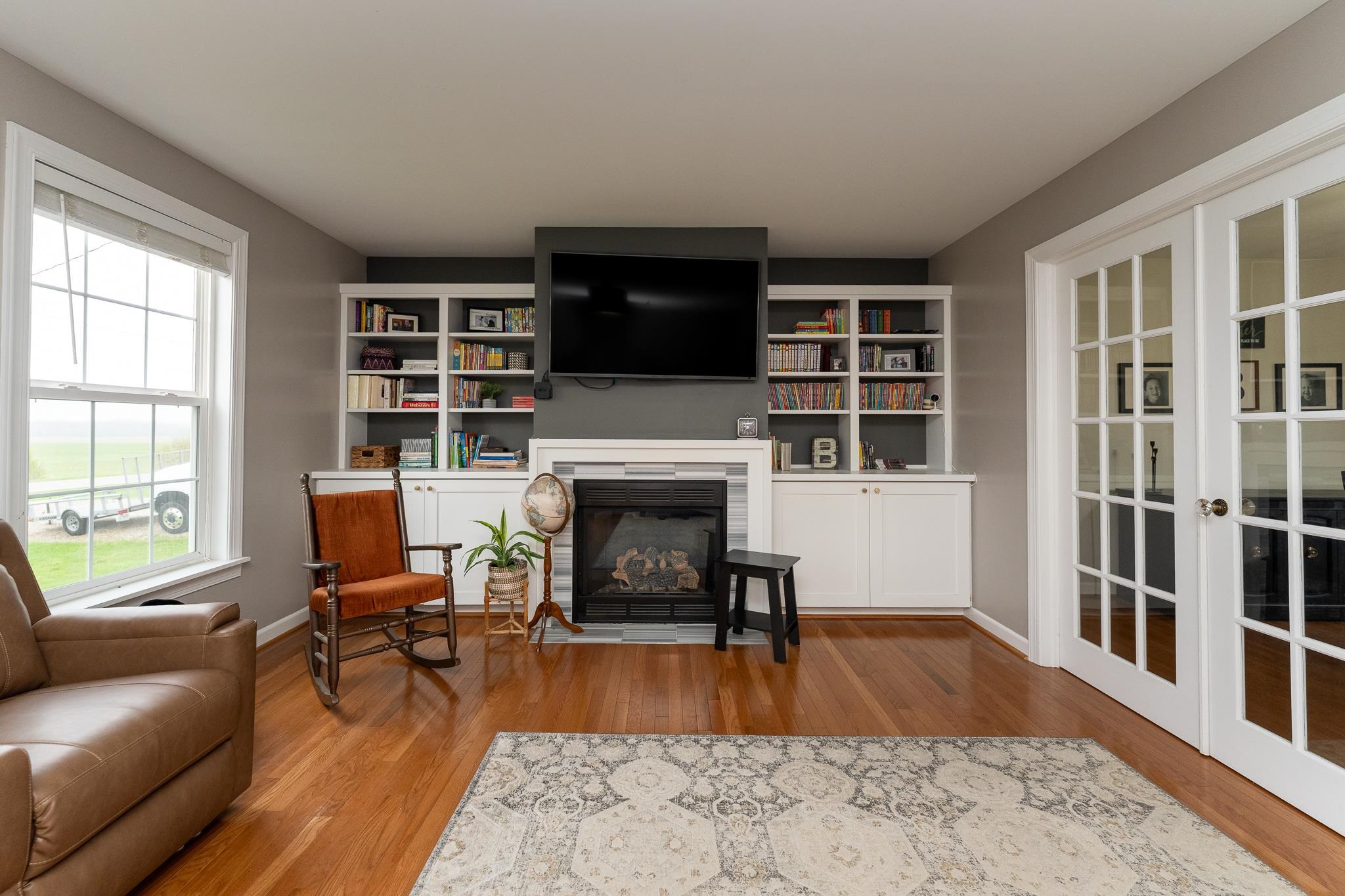 4524 E Millbrook