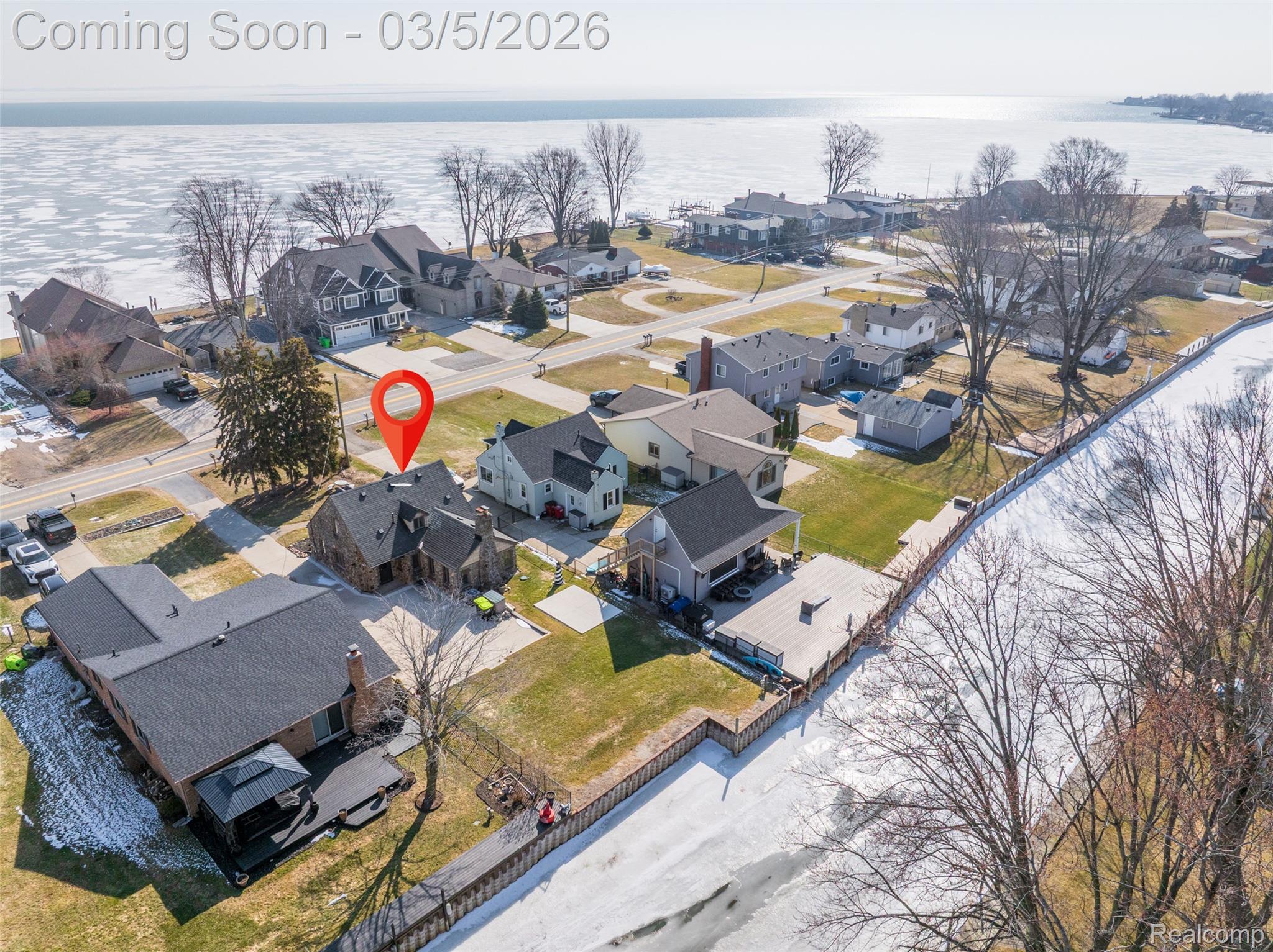 39401 Lakeshore Drive