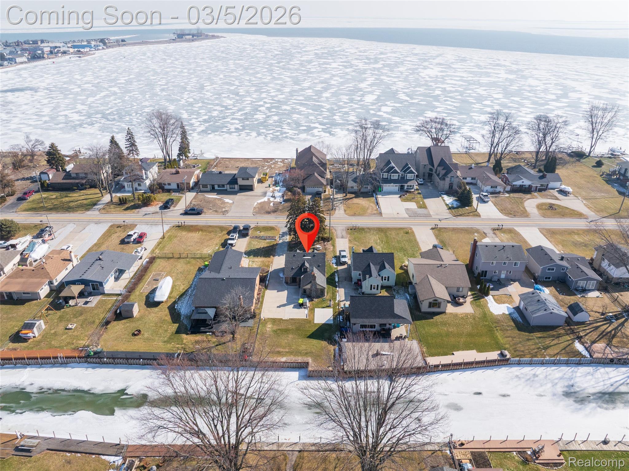 39401 Lakeshore Drive