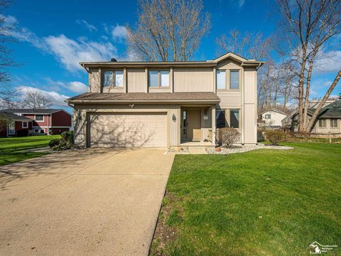 Photo of 707 Donnalee Drive, Monroe City, MI 48162 (MLS # 57050203650)