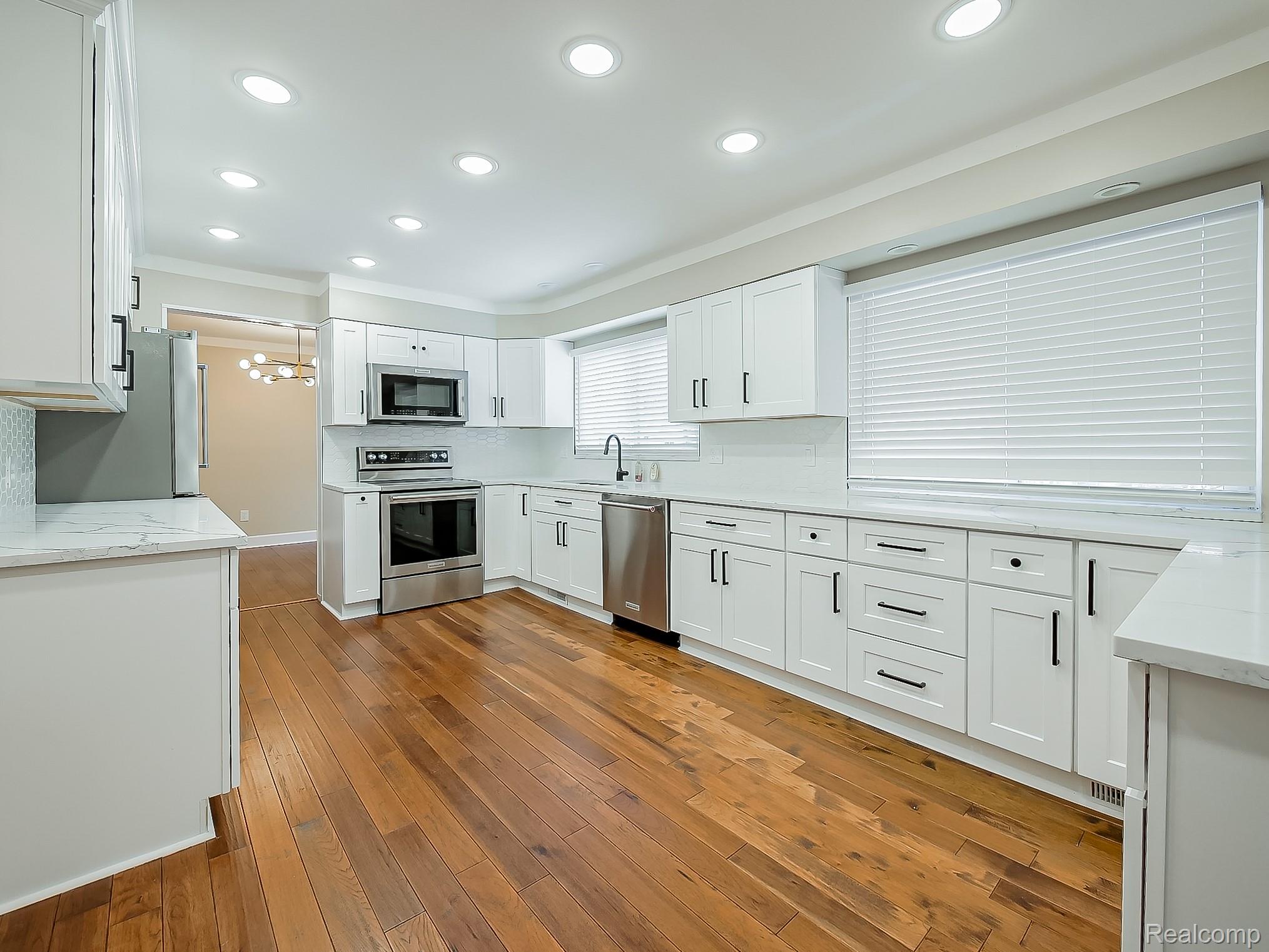 21964 Sunrise Boulevard