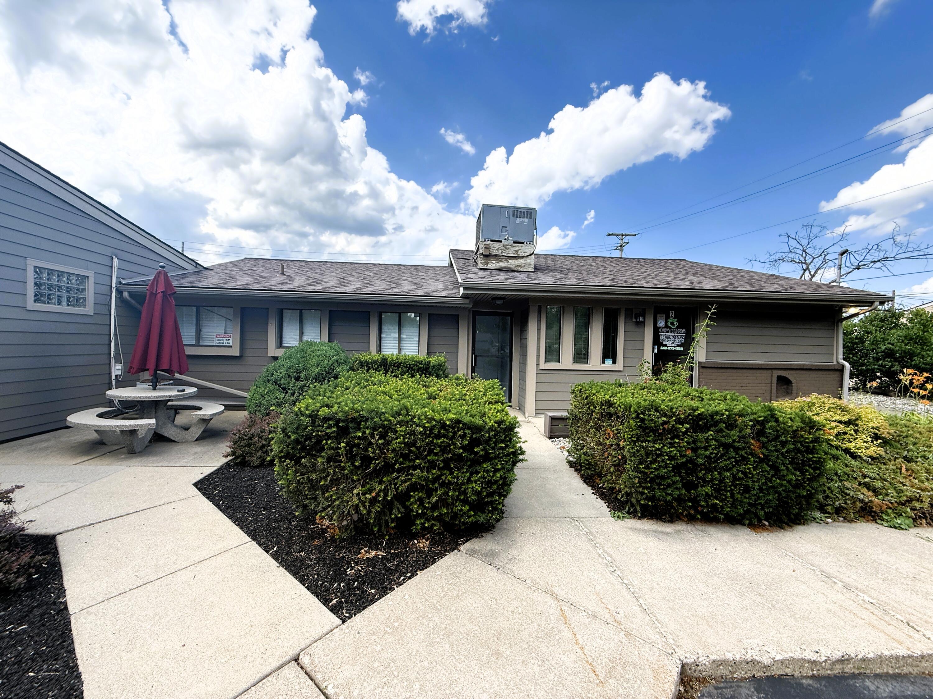 5685 Highland Road