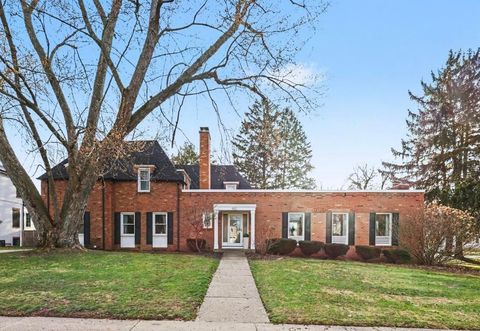 950 San Jose Drive SE East Grand Rapids City MI 49506