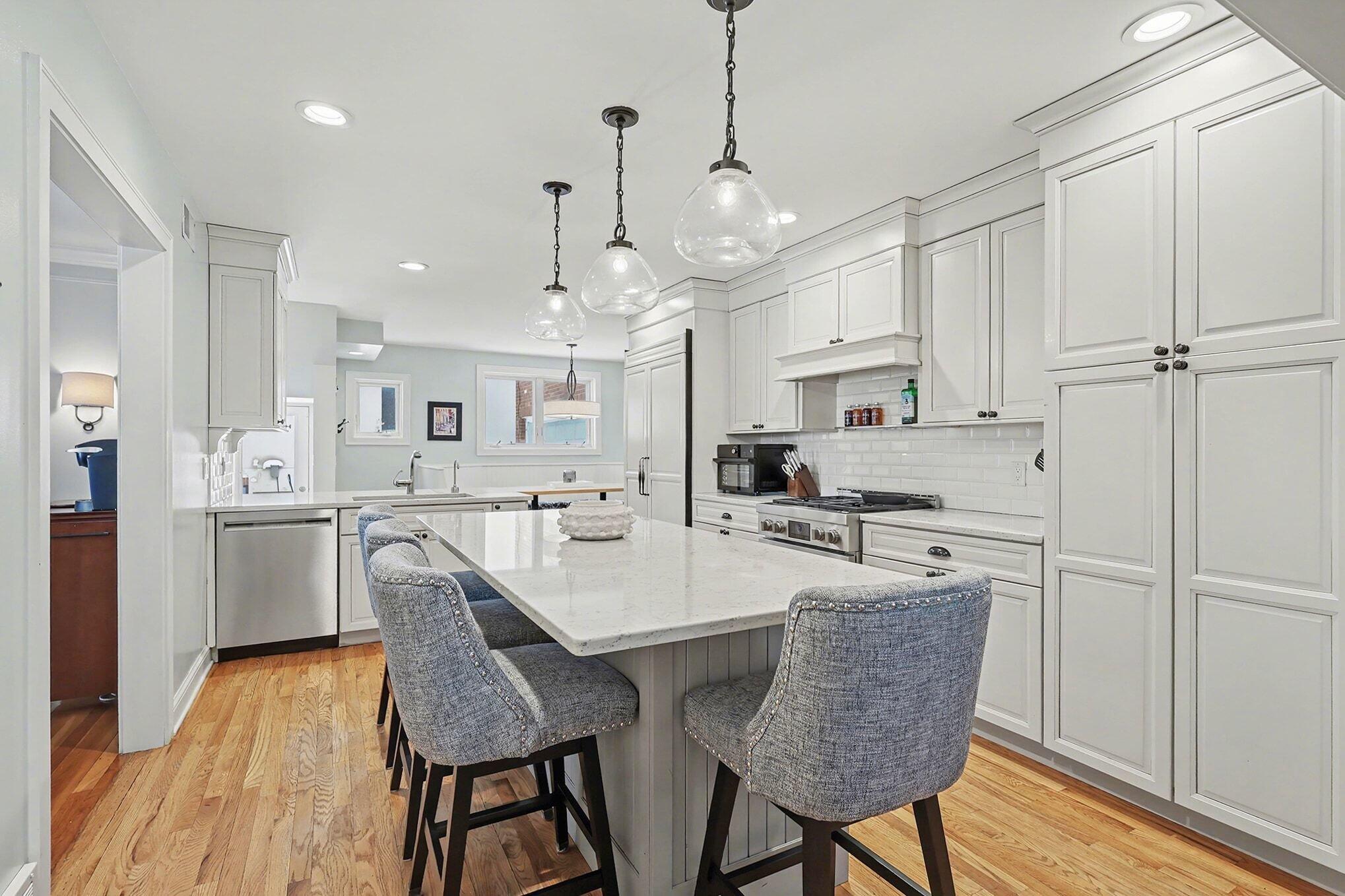 950 San Jose Drive SE