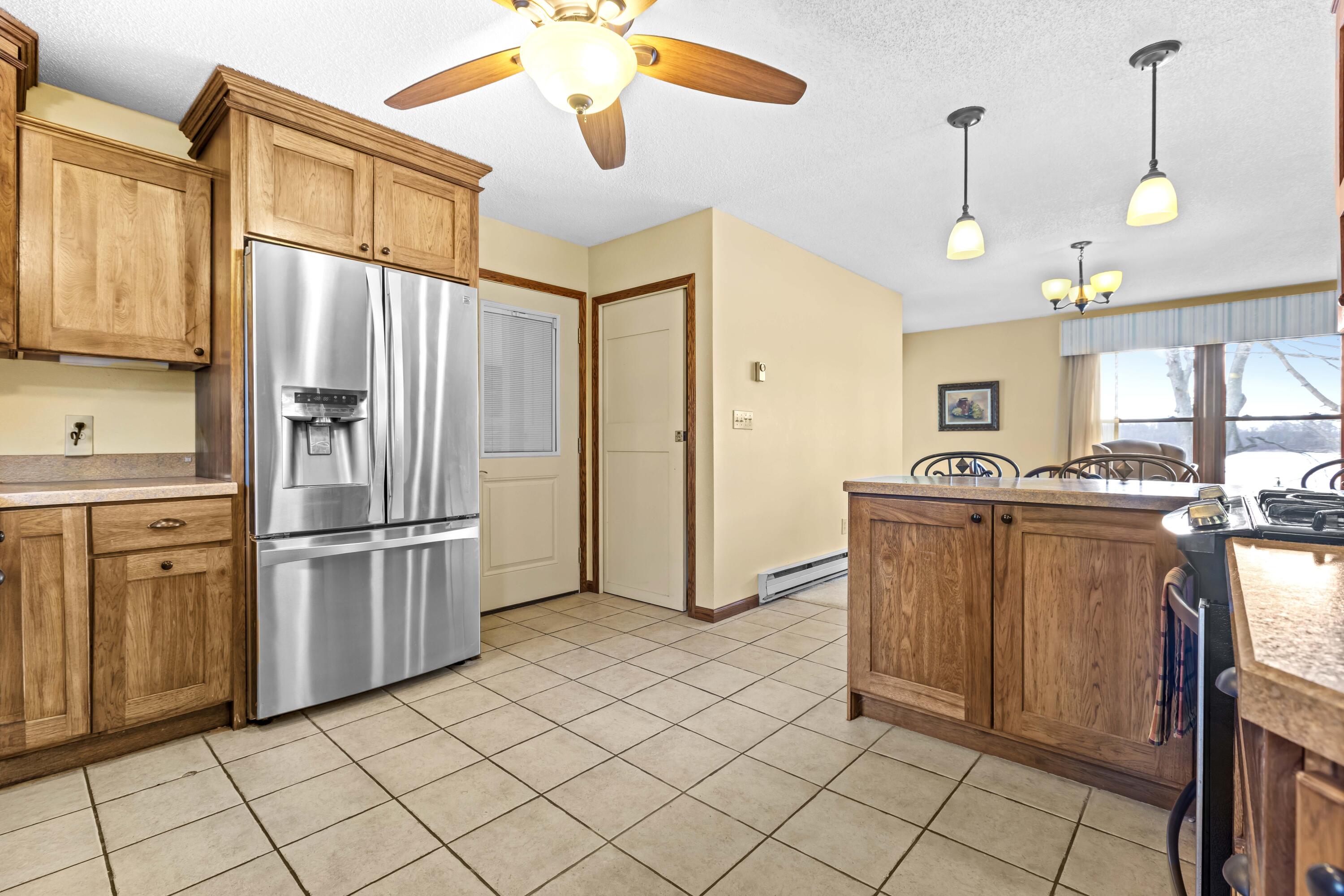 3865 Strawberry Hill Road