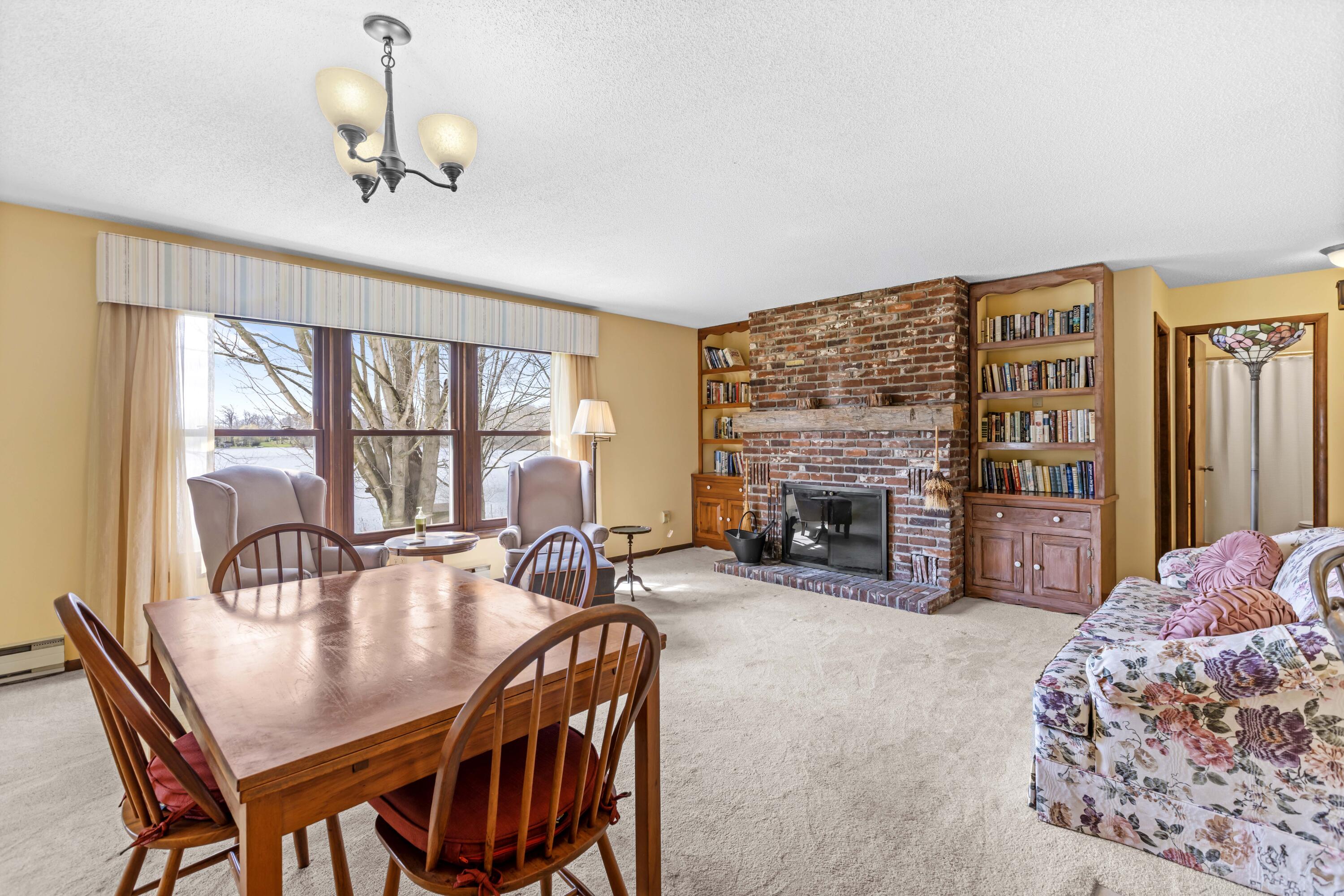 3865 Strawberry Hill Road