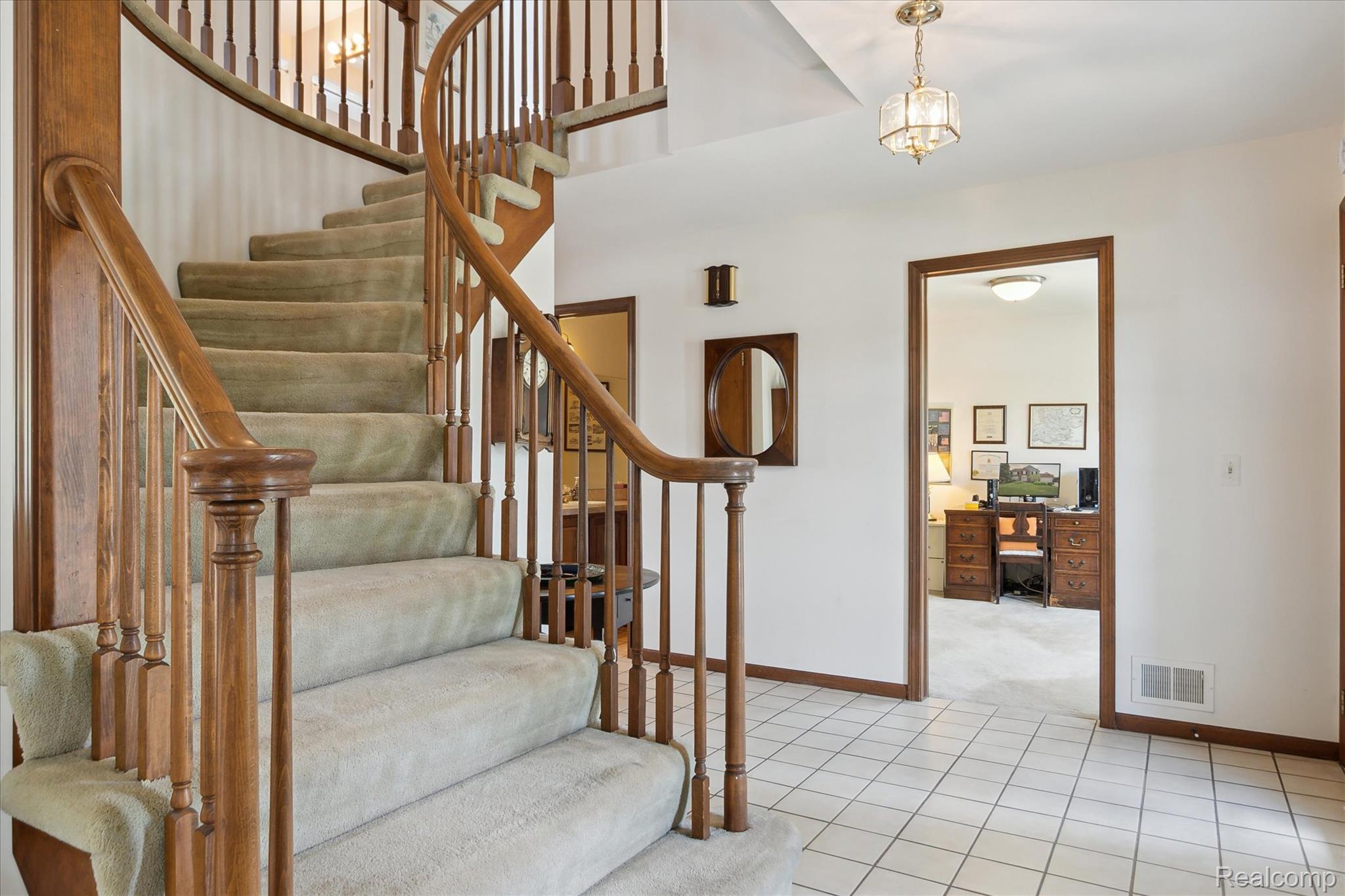 48721 W Normandy Court