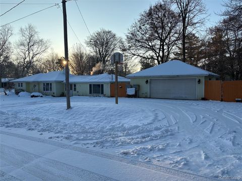 2374 Bradford Drive Grand Blanc City MI 48507