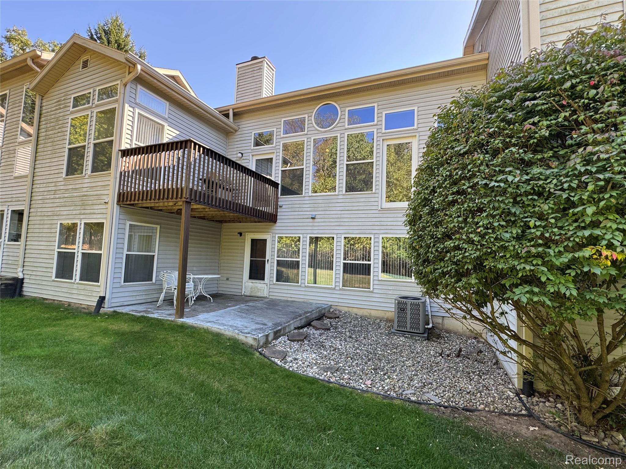 2528 Windbreak Lane 13