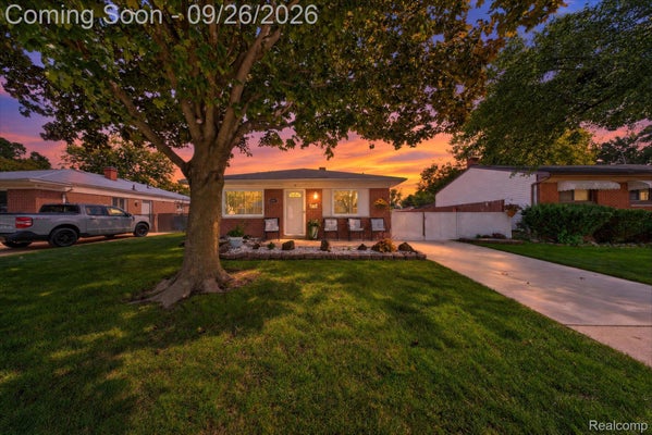 5073 GLENIS ST, DEARBORN HEIGHTS, MI 48125 - Image 34b1f9d5cc0d9be8bf117648a49b2243/1798538024