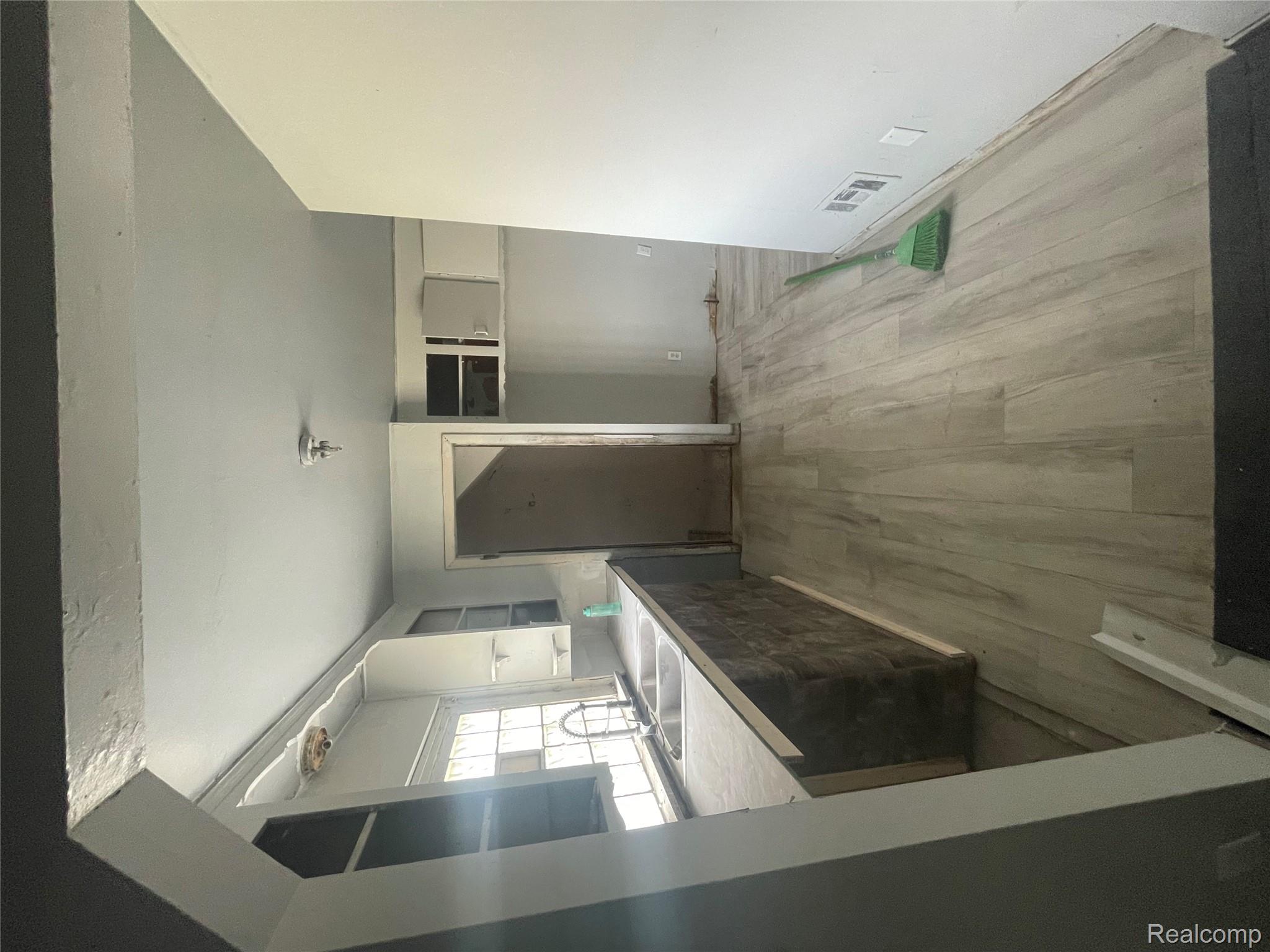 12112 Findlay Street