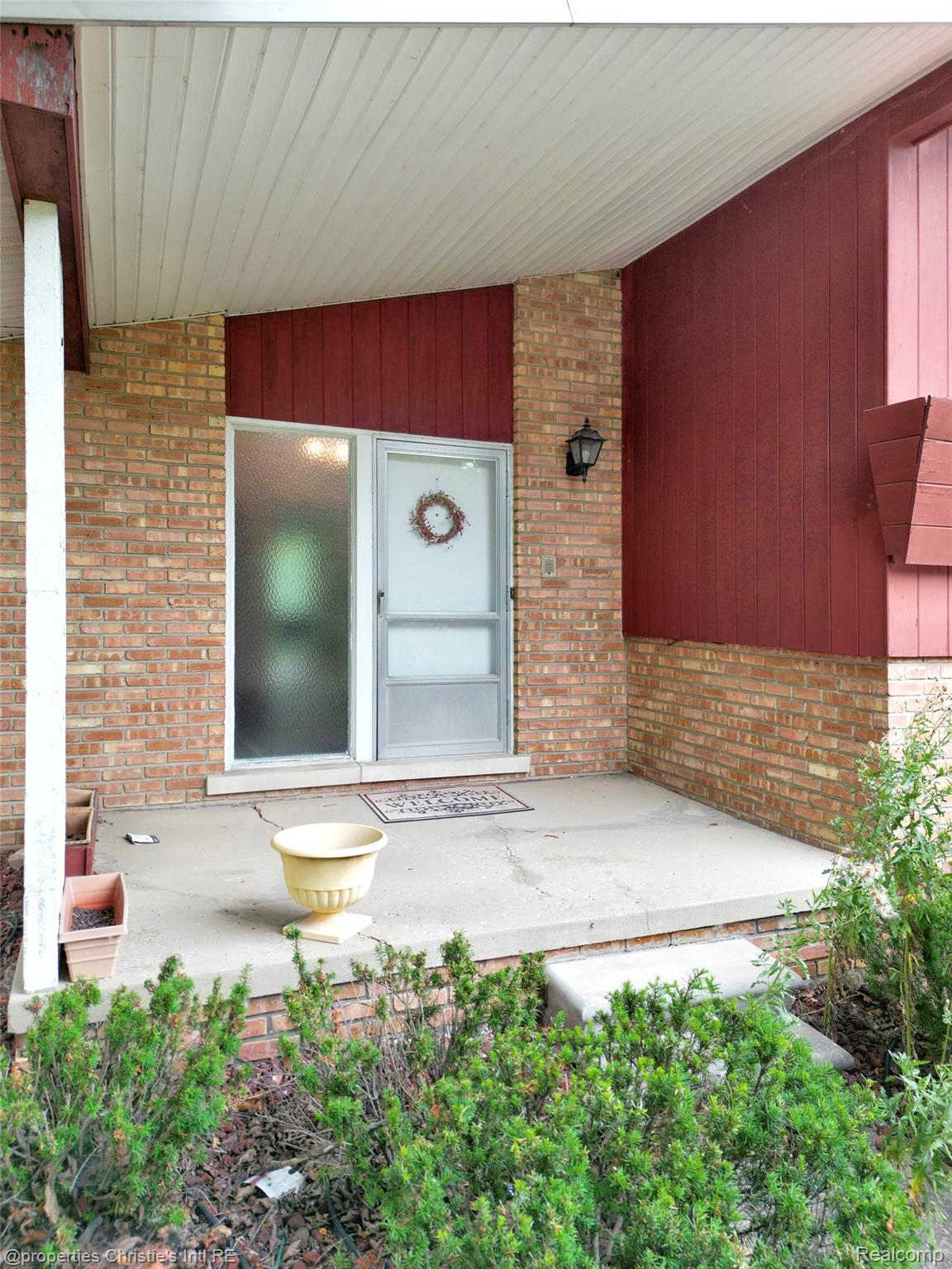 1342 Lake Crescent Drive