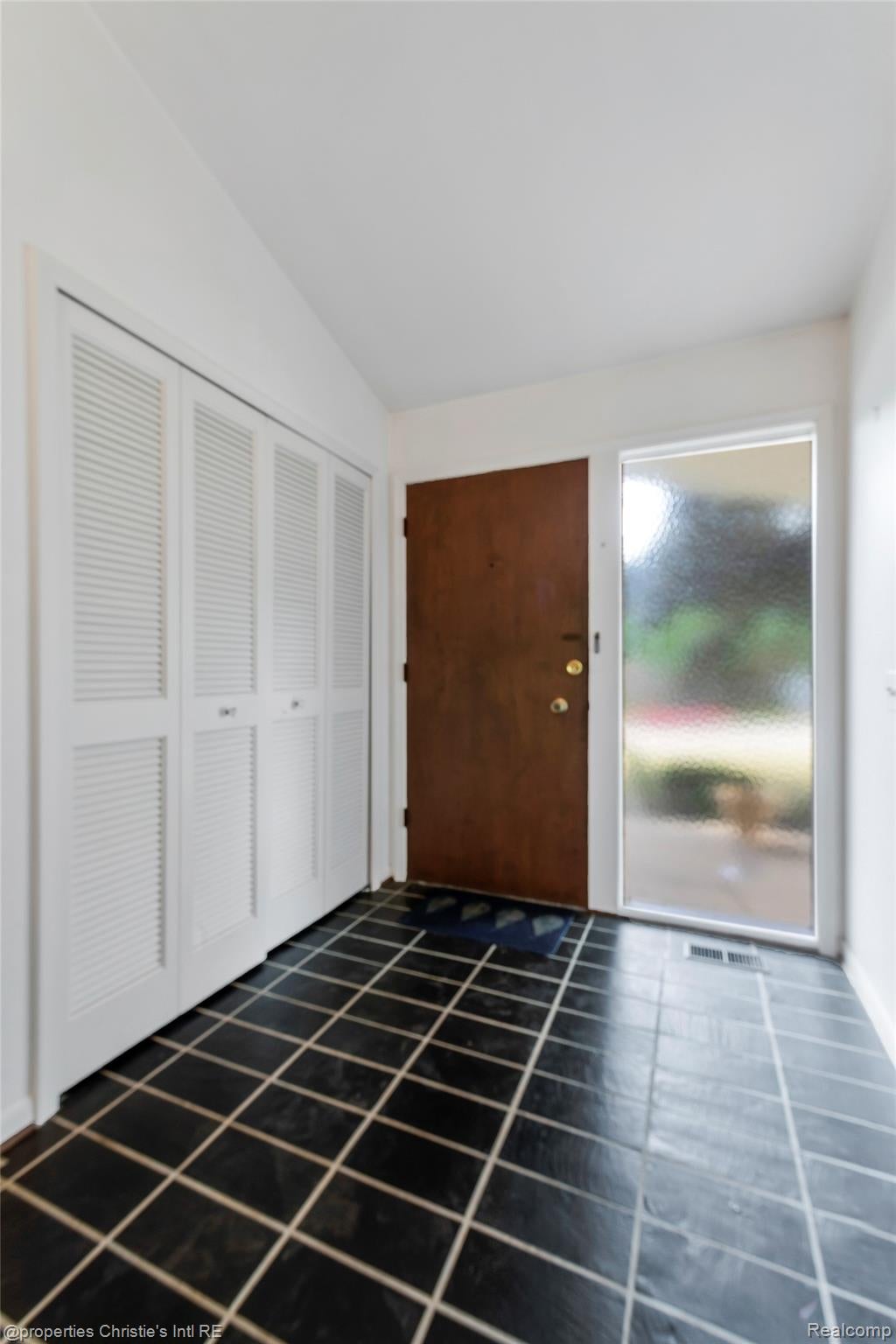 1342 Lake Crescent Drive